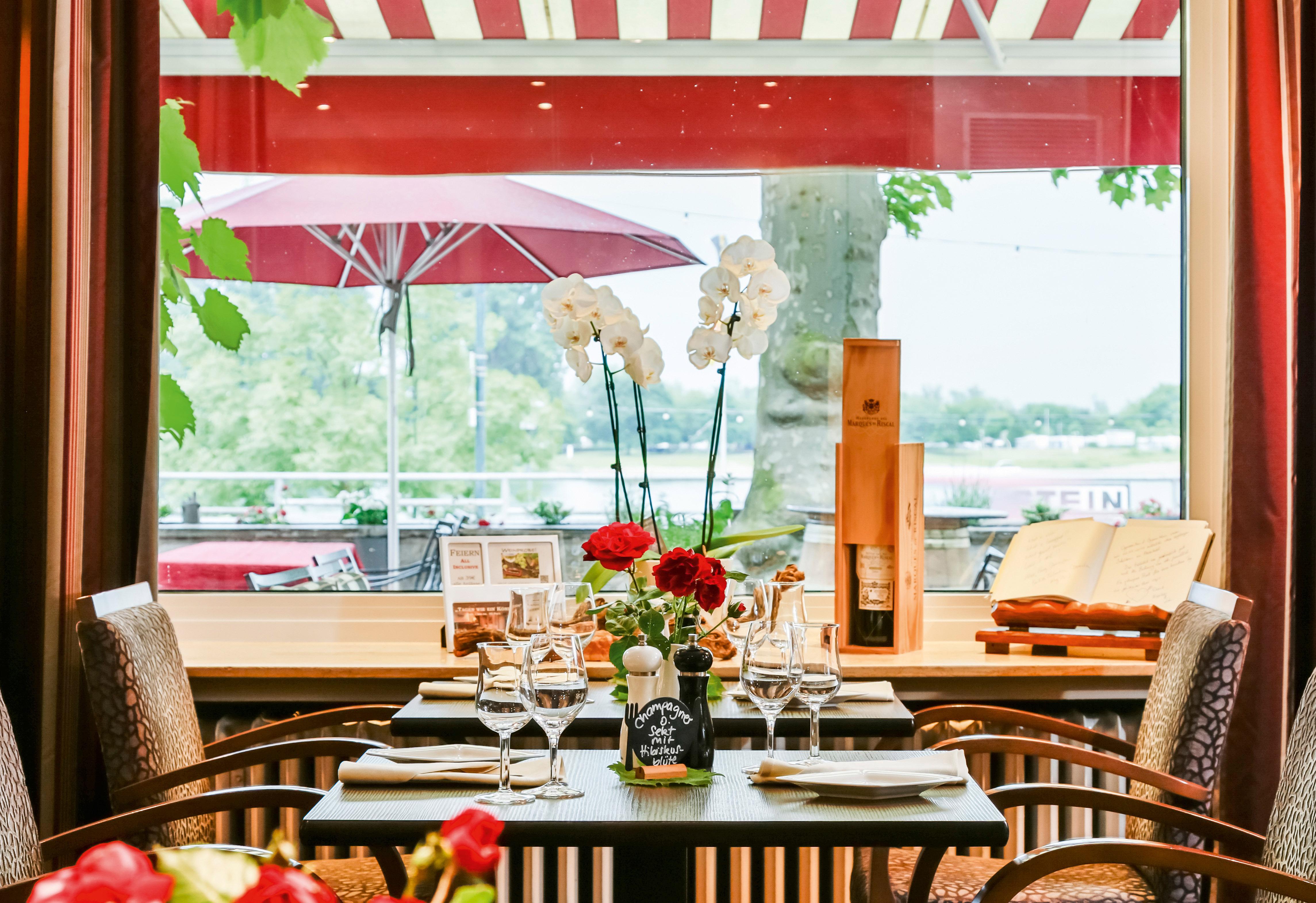 Rhein-Hotel Nierstein Zewnętrze zdjęcie