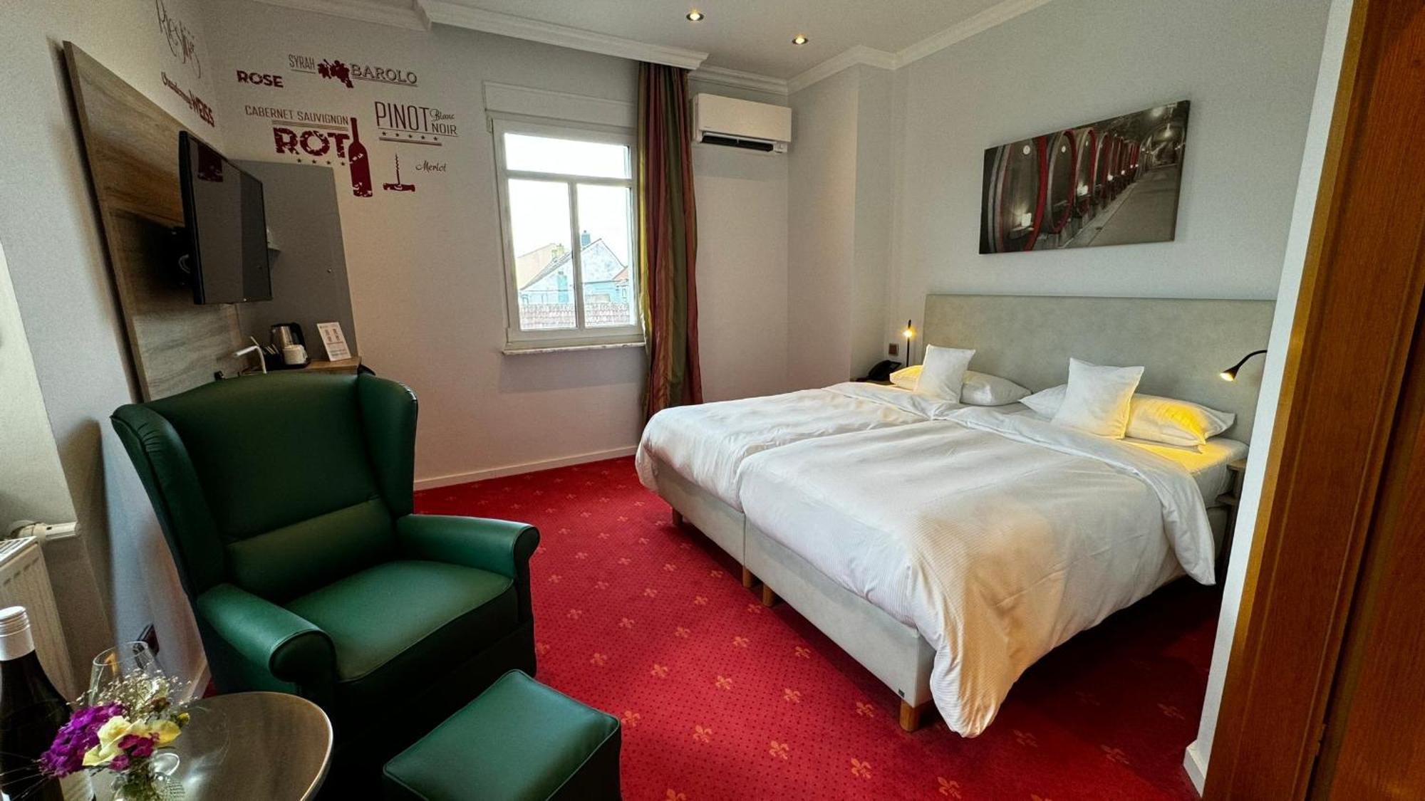 Rhein-Hotel Nierstein Zewnętrze zdjęcie